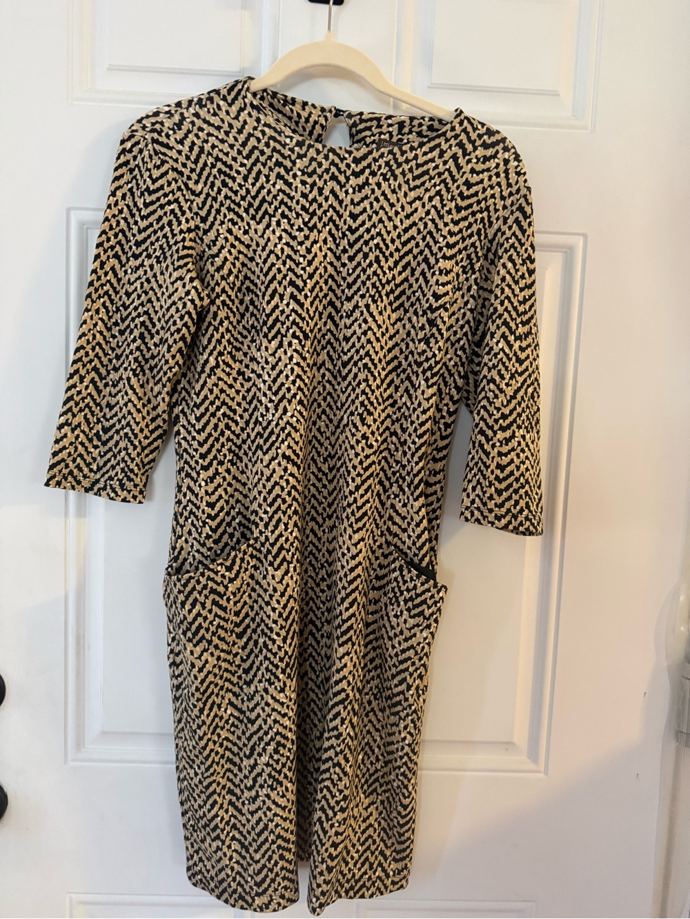 J. McLaughlin Black and Cream Chevron Midi Dress
